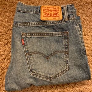 Levi's 559 Relaxed Straight Leg Men's size 33x32 Light Wash Blue Jeans